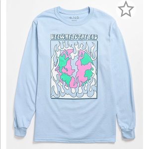 Light blue long sleeve tee